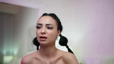 Snapshot of maraciel chatting on 25, 2, 2025 Mara online show from 25, 2, 2025
