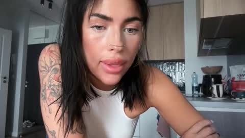 Marakuia online show from 16, 11, 2025