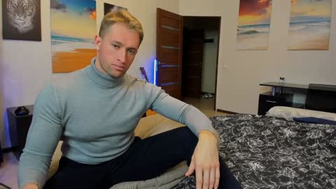 Snapshot of marc105100 chatting on 12, 1, 2025 alex marvelxx online show from 12, 1, 2025