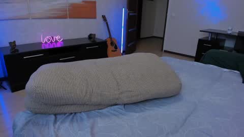 Snapshot of marc105100 chatting on 2, 2, 2025 alex marvelxx online show from 2, 2, 2025