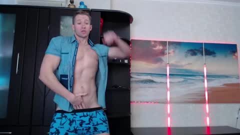 Snapshot of marc105100 chatting on 1, 3, 2025 alex marvelxx online show from 1, 3, 2025