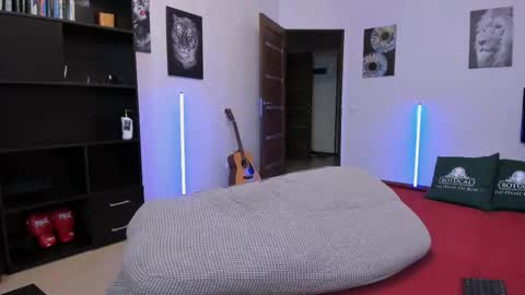 Snapshot of marc105100 chatting on 13, 9, 2025 alex marvelxx online show from 13, 9, 2025
