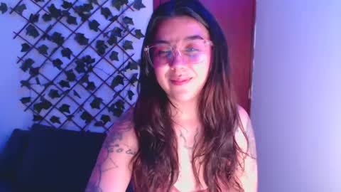 Snapshot of marce_bunny chatting on 21, 11, 2025 Marcela online show from 21, 11, 2025