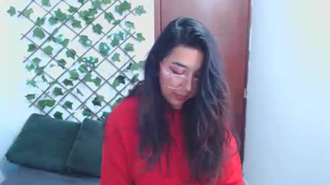 Snapshot of marce_bunny chatting on 18, 12, 2025 Marcela online show from 18, 12, 2025