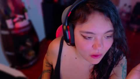 Snapshot of marcela2101s chatting on 21, 10, 2025 marcela2101s online show from 21, 10, 2025