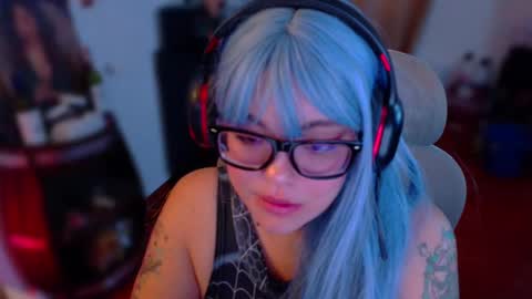 Snapshot of marcela2101s chatting on 27, 10, 2025 marcela2101s online show from 27, 10, 2025