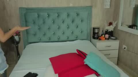 Snapshot of marcelaa_fox chatting on 4, 7, 2026 Marcela online show from 4, 7, 2026