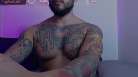 Snapshot of marco_allison43 chatting on 4, 1, 2025 marco_allison43 online show from 4, 1, 2025