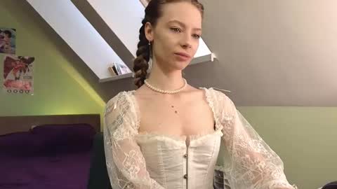 Snapshot of margareata chatting on 16, 10, 2025 - Alisa online show from 16, 10, 2025