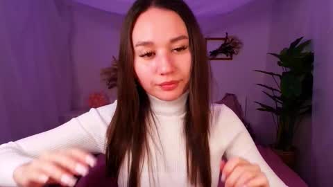 Snapshot of margeritirell chatting on 8, 11, 2025 Margo online show from 8, 11, 2025