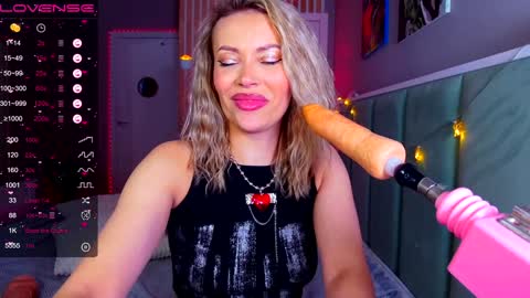 Snapshot of margohotty chatting on 30, 1, 2025 Margo for you   online show from 30, 1, 2025