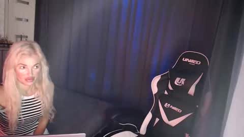 Snapshot of margoo_77 chatting on 22, 9, 2025 Margoo online show from 22, 9, 2025