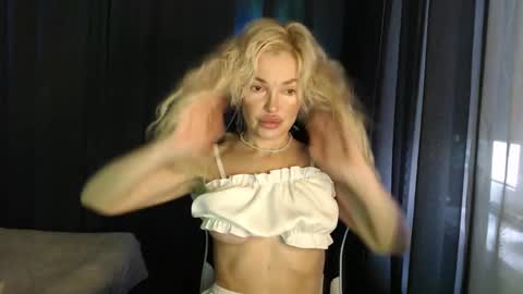 Snapshot of margoo_77 chatting on 28, 10, 2025 Margoo online show from 28, 10, 2025