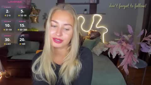 Snapshot of margosugar chatting on 23, 10, 2025 MargoSugar online show from 23, 10, 2025