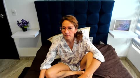 Snapshot of margot_whisper chatting on 8, 1, 2025 Margot online show from 8, 1, 2025