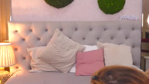 Snapshot of margothill chatting on 12, 10, 2025 margothill online show from 12, 10, 2025