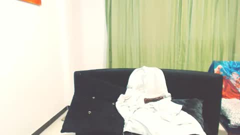 Snapshot of mari4you69 chatting on 5, 1, 2025 mari4you69 online show from 5, 1, 2025