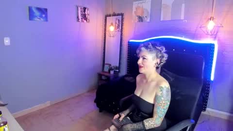 Maria fernanda online show from 11, 1, 2025