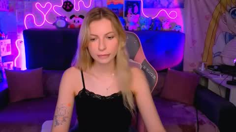 Snapshot of maria_hunt chatting on 13, 11, 2025 Maria online show from 13, 11, 2025