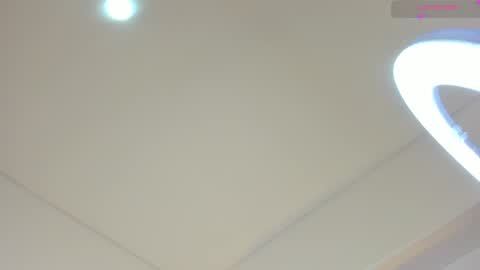 S O F I A  model independent online show from 1, 2, 2025