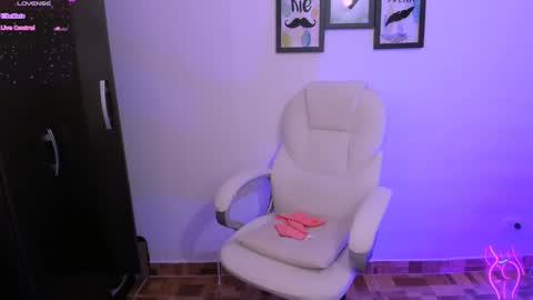 Snapshot of mariaan_m chatting on 4, 2, 2025 Leidy online show from 4, 2, 2025