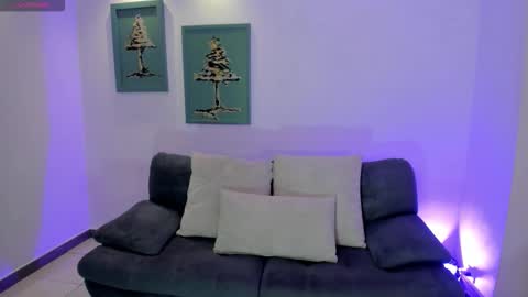 MARIA HERRERA  online show from 11, 9, 2025