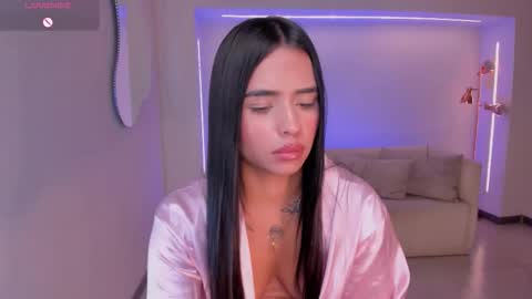 MARIA HERRERA  online show from 9, 10, 2025