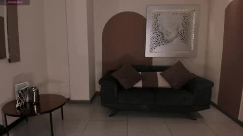 MARIA HERRERA  online show from 22, 10, 2025