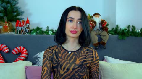 MariaMenson online show from 13, 1, 2025