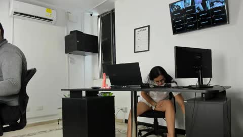 M A R I A M online show from 27, 2, 2026