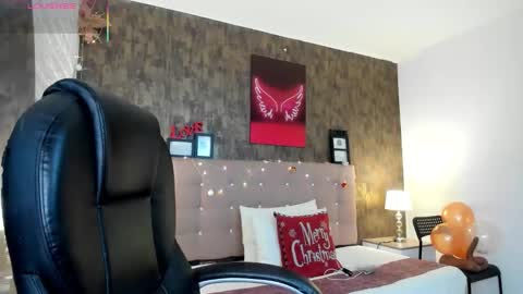 Snapshot of marian__stone chatting on 20, 12, 2025 Marian online show from 20, 12, 2025