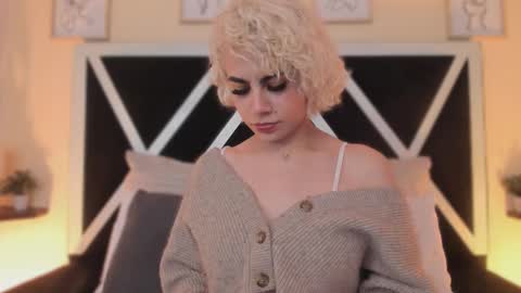 Marian online show from 5, 12, 2025