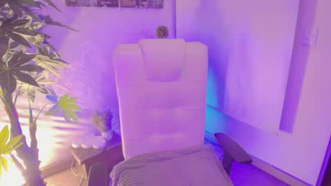 Snapshot of marianaaaa777 chatting on 8, 11, 2025 Vane online show from 8, 11, 2025