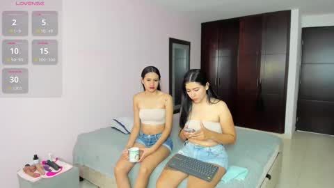 MARIANA Y VALENTINA online show from 27, 11, 2025