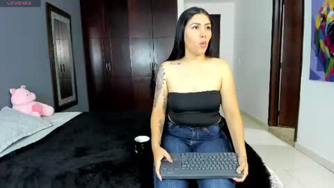 Snapshot of marianaandvalen chatting on 19, 6, 2026 MARIANA Y VALENTINA online show from 19, 6, 2026
