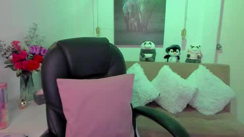 Mariana Lopez online show from 22, 2, 2025