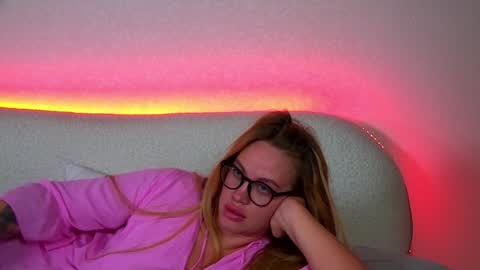 Maria online show from 3, 2, 2025