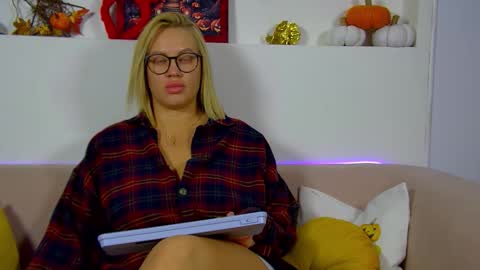 Maria online show from 2, 11, 2025