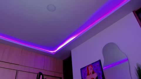 M A R I A N E online show from 16, 10, 2025