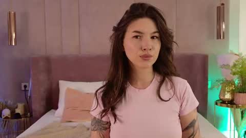 Marie LEAVE YOUR  WITH ME online show from 4, 7, 2026