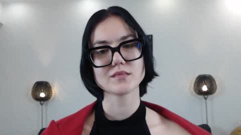 Marie Fitch online show from 6, 11, 2025