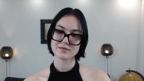 Snapshot of marie_fitch chatting on 7, 11, 2025 Marie Fitch online show from 7, 11, 2025