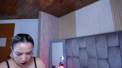 marie_hss online show from 1, 2, 2025