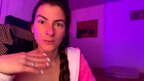 Mariie online show from 6, 1, 2025