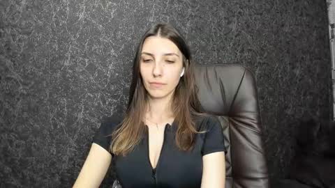 Snapshot of marielleanker chatting on 19, 9, 2025 marielleanker online show from 19, 9, 2025