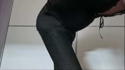 Snapshot of mariets420 chatting on 18, 10, 2025 mariets420 online show from 18, 10, 2025