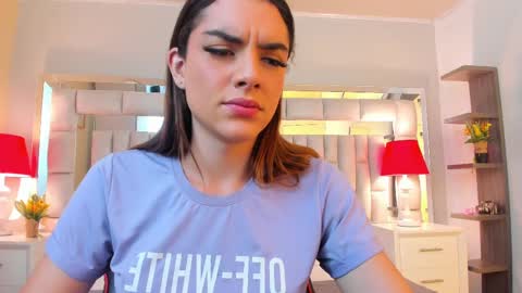 Snapshot of mariiahneedles chatting on 17, 11, 2025 mariiahneedles online show from 17, 11, 2025