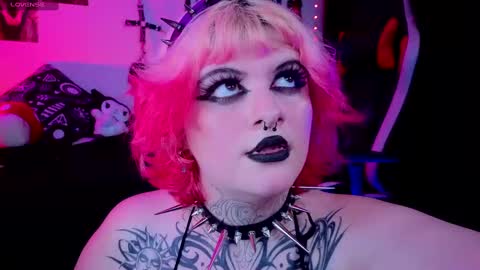 Snapshot of mariiana_velezz chatting on 11, 9, 2025 mariiana_velezz online show from 11, 9, 2025