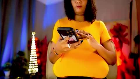 Snapshot of mariicha chatting on 24, 11, 2025 Nikita - Scroll down and read my bio please. New Pictures in Bio online show from 24, 11, 2025