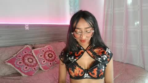 Luna Dulk online show from 16, 4, 2026